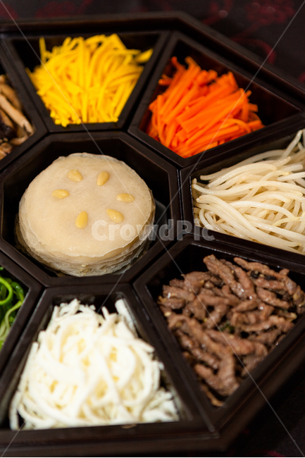 구절판,한국음식,식품,건강한,맛있는,전통적인,요리,음식,식재료,요리,food,cook,meal,dishes,food reserves,한식,한국음식,한국요리,korean food,korean dishes,korean meal,korean cook