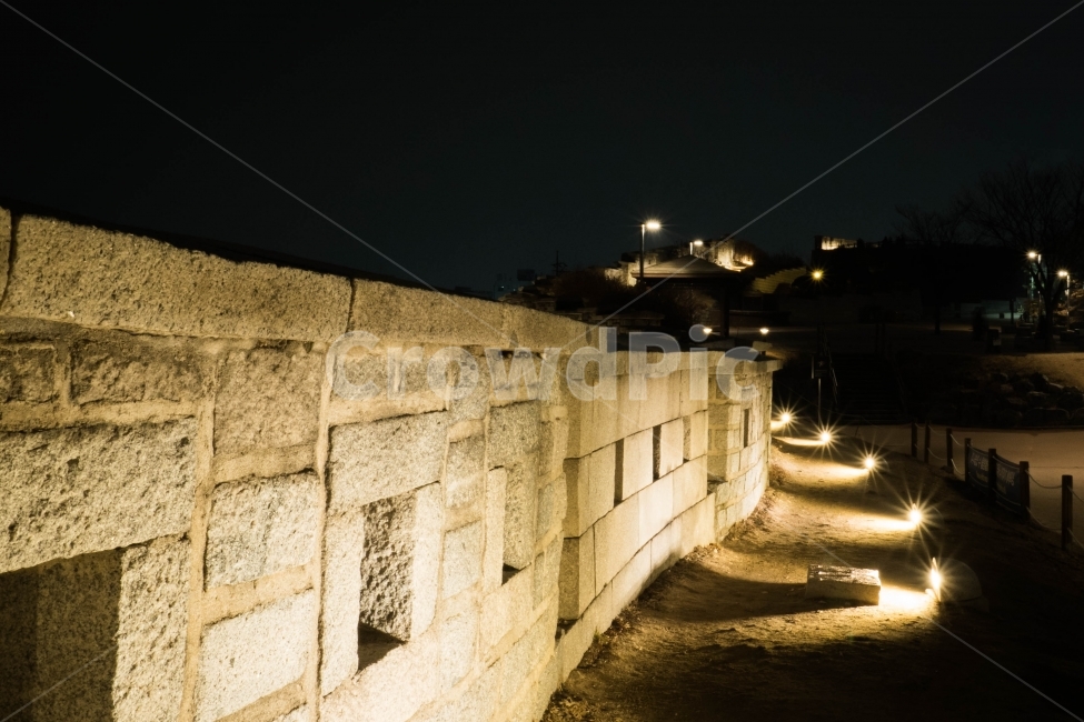 서울,혜화,낙산공원,겨울,야경,야경,밤,풍경,nightscape,night,landscape,한국전통,한국문화,korean traditional,korean culture,건축물,건물외관,exterior,building,structure,architecture,construction,bunker,벙커,건물