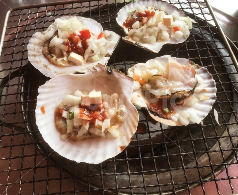 조개,조개구이,음식,해산물,맛집,연탄,연탄구이,석쇠,수산물,가리비,어패류,구이,음식,식재료,요리,food,cook,meal,dishes,food reserves,수산물,해산물,fishery products,seafood