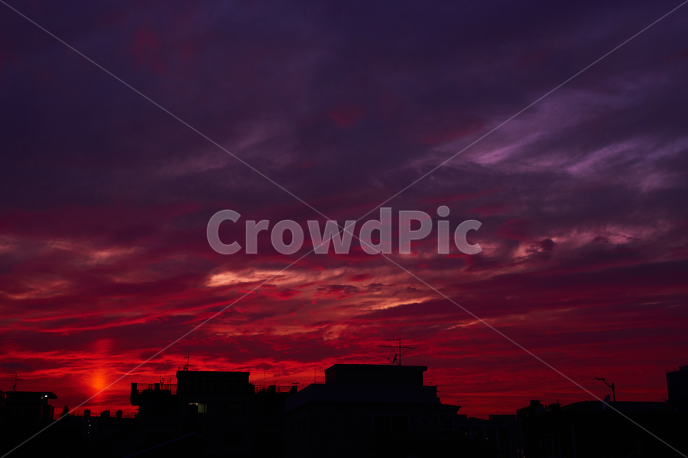 nature,자연,outdoors,옥외,dusk,dawn,sunset,하늘,sky,황혼,새벽,redsky,붉은하늘,노을,일몰,야경,풍경,도시,도심,nightlight,city,building,건물,건축,야경,밤,풍경,nightscape,night,landscape,nature,자연,outdoors,옥외,sky,하늘,dawn,새벽,red sky,붉은 하늘,dusk,황혼,sunset