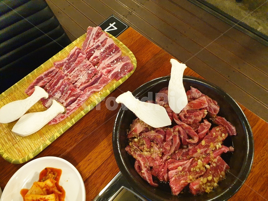고기,맛집,소갈비,돼지갈비,명품돼지갈비,음식,식재료,요리,food,cook,meal,dishes,food reserves,육류,고기,meat