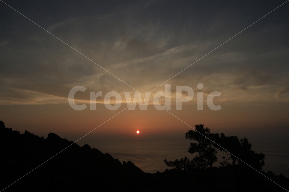 제주도,성산일출봉,일출,태양,제주,여행,자연,풍경,nature,landscape,outdoors,옥외,dusk,황혼,dawn,새벽,red sky,붉은 하늘,sky,하늘,sunset,일몰