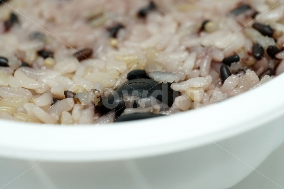즉석밥,햇반,컵밥,인스턴트,식품,콩밥,흑미밥,곡식,쌀,1회용품,식사,요리,cook,food,rice,밥,사물,패스트푸드,물건,오브젝트,object,recipe,레시피,콩,한끼,페스트푸드,식료품,일상,생활,meal,음식,식재료,요리,food,cook,meal,dishes,food reserves,곡류,곡식,cereals