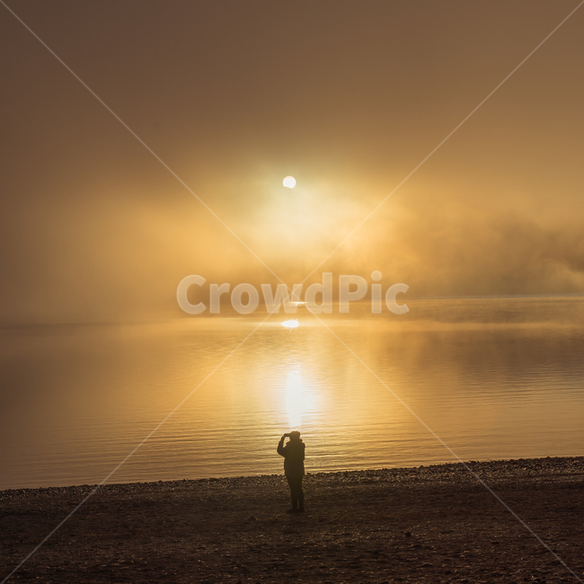 실루엣,노을,일출,안개,인물,물,강,해변,강가,silhouette,sunset,sunrise,사람