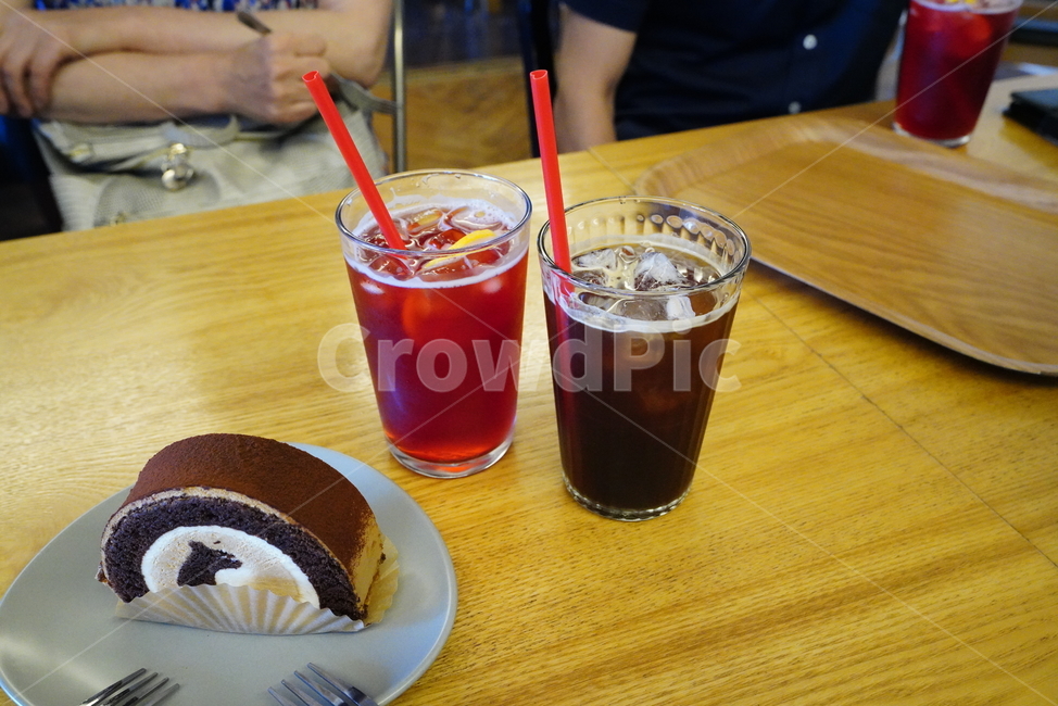 아메리카노,에이드,음료,카페,컵,케이크,빵,디저트,음식,푸드,얼음,ice,cafe,cool,cake,색감,컬러,음식,식재료,요리,food,cook,meal,dishes,food reserves,빵,bread,디저트,간식,후식,dessert,snack,음료수,drink,beverage
