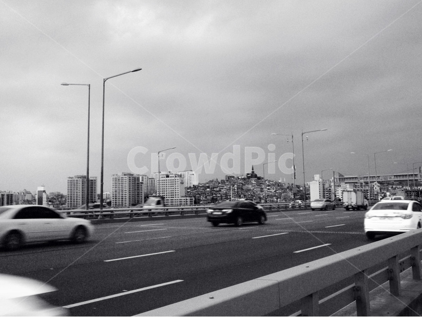 한남대교,자동차,흑백사진,풍경,서울,seoul,landscape,blackandwhitephoto,cars,흑백,모노톤,monochrome,black and white,교통,교통수단,traffic,transportation