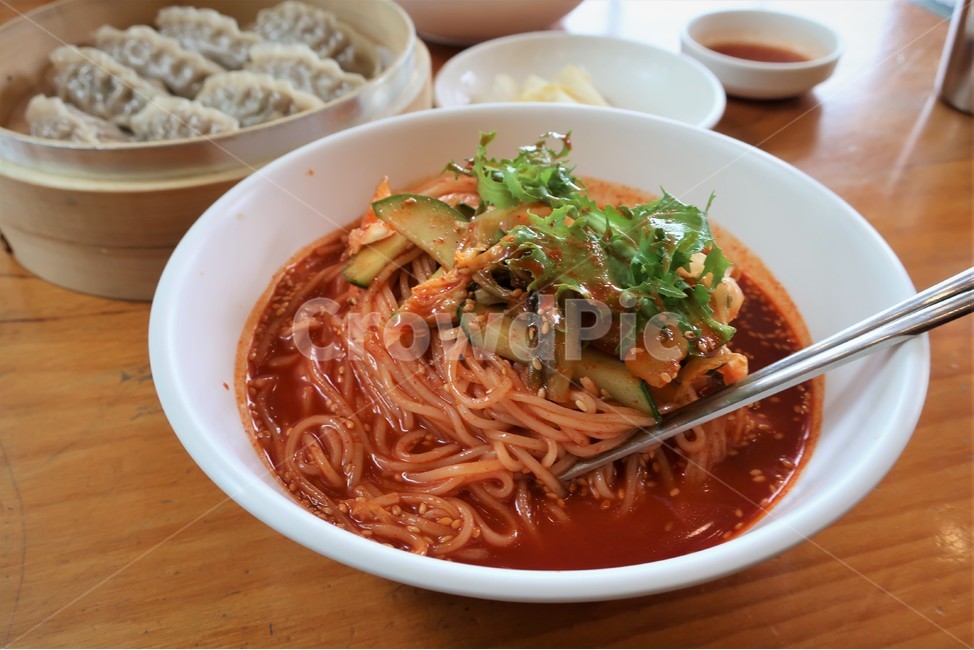 비빔국수,국수,양념,매운,비빔,면요리,비빔면,한식,분식,음식,음식,식재료,요리,food,cook,meal,dishes,food reserves