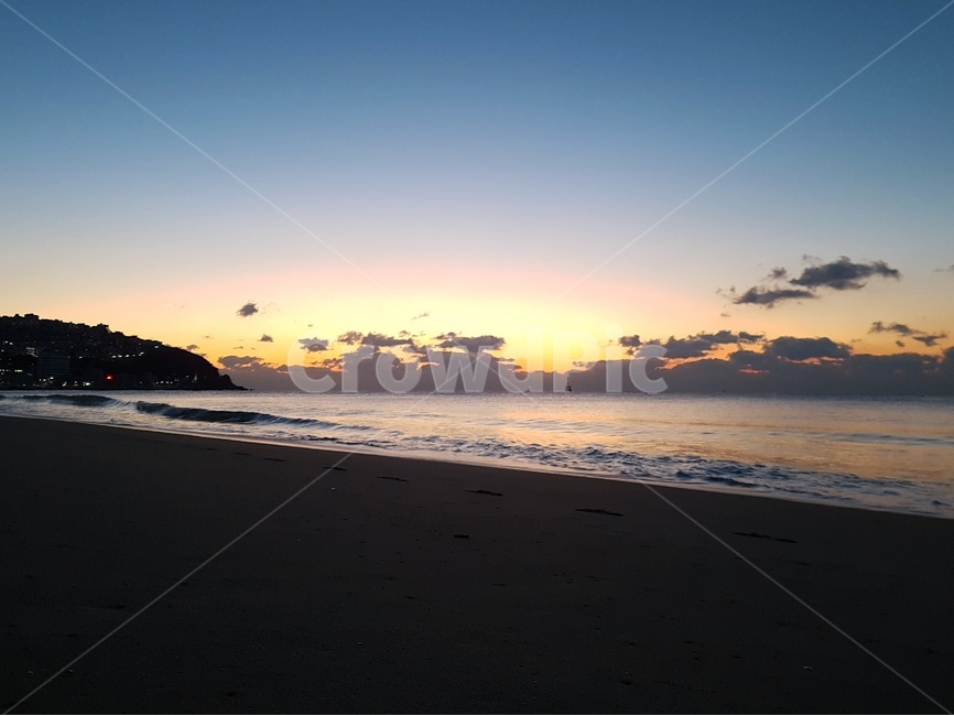 바다,노을,해변,하늘,자연,풍경,구름,석양,자연,풍경,nature,landscape,outdoors,옥외,water,물,sea,ocean,대양,shoreline,해안선