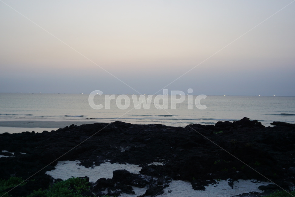 outdoors,옥외,해안선,water,자연,ocean,대양,sea,coast,연안,연인,가을,가을하늘,야경,바다,바다야경,노을,부두,제주도,돌,제주돌