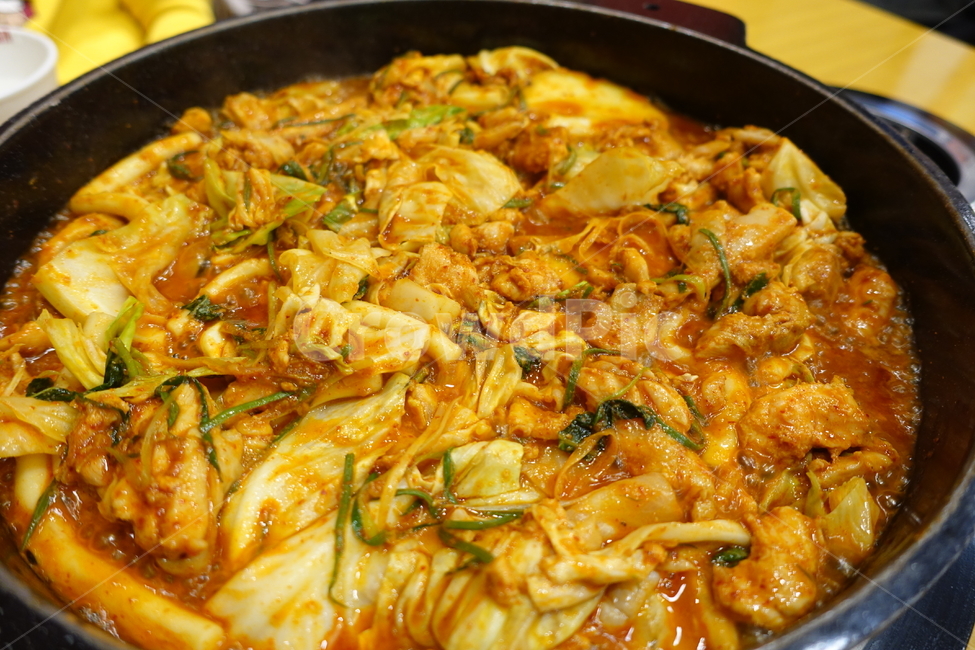 닭,닭갈비,닭요리,치킨,철판,요리,음식,한식,한국음식,한국요리,음식,식재료,요리,food,cook,meal,dishes,food reserves,한식,한국음식,한국요리,korean food,korean dishes,korean meal,korean cook