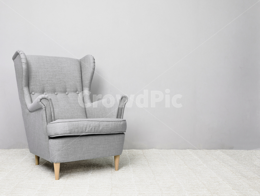 소파,의자,패브릭,퀼팅,컬러,라이프스타일,원목,카페트,러그,lug,회색,배경,아늑하다,편안하다,천,질감,공간,분위기,감성,일상,휴식,꾸미다,집,인테리어,interior,home,cozy,앉다,쉬다,sofa,fabric,인테리어,실내디자인,interior design,사물,물건,오브젝트,thing,object,matter