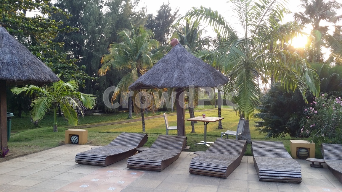 휴양지,hotel,호텔,sunbed,선배드,휴식,rest,수영장,trip,swimmingpool