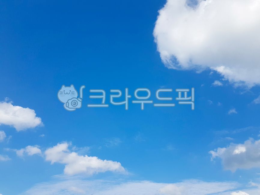 하늘,파란하늘,푸른하늘,맑은하늘,하늘배경,하늘빛하늘,sky,자연,outdoors,azuresky,바탕화면,청량한,구름,cloud,weather,날씨,감성,자연풍경,색채,색감,lanscape,blue,nature,분위기,mood,landscape,색깔,색상