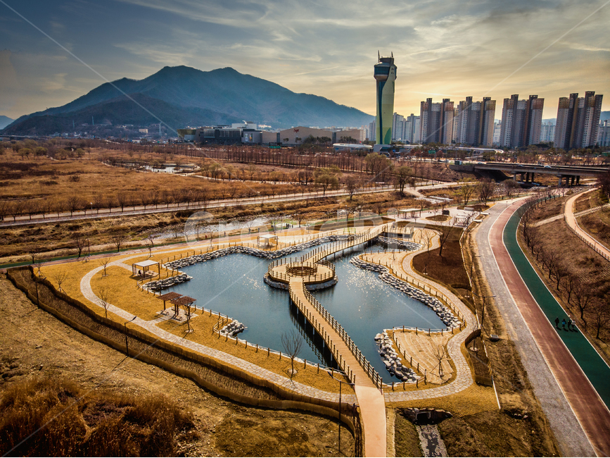architecture,건축물,tower,탑,building,건물,road,도로