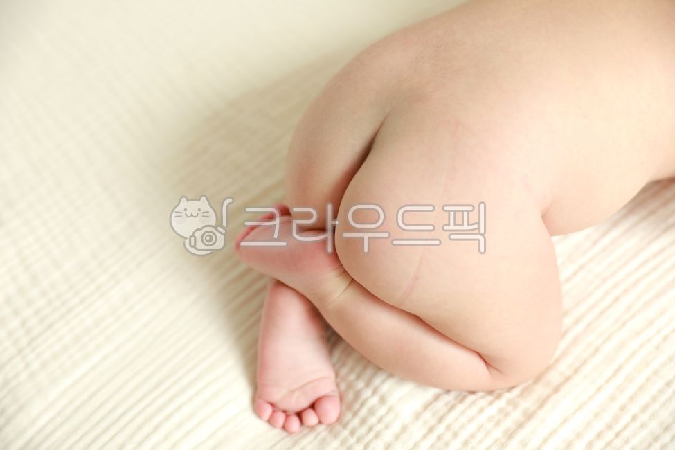 엉덩이,피부,로션,아기,기저귀,발진,person,사람,가족,동생,사람,인물,인간,human,person,영유아,아기,애기,아이,infants,baby