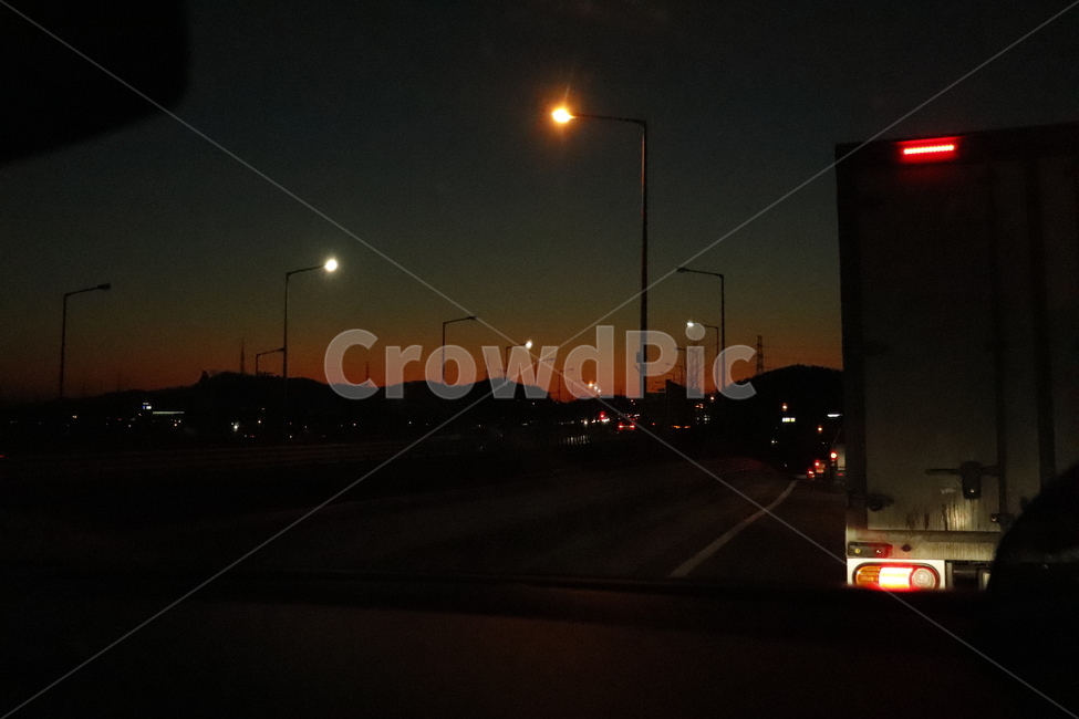 매직아워,노을,밤하늘,신비,차길,야경,밤,풍경,nightscape,night,landscape,교통,교통수단,traffic,transportation,light,빛,flare,플레어