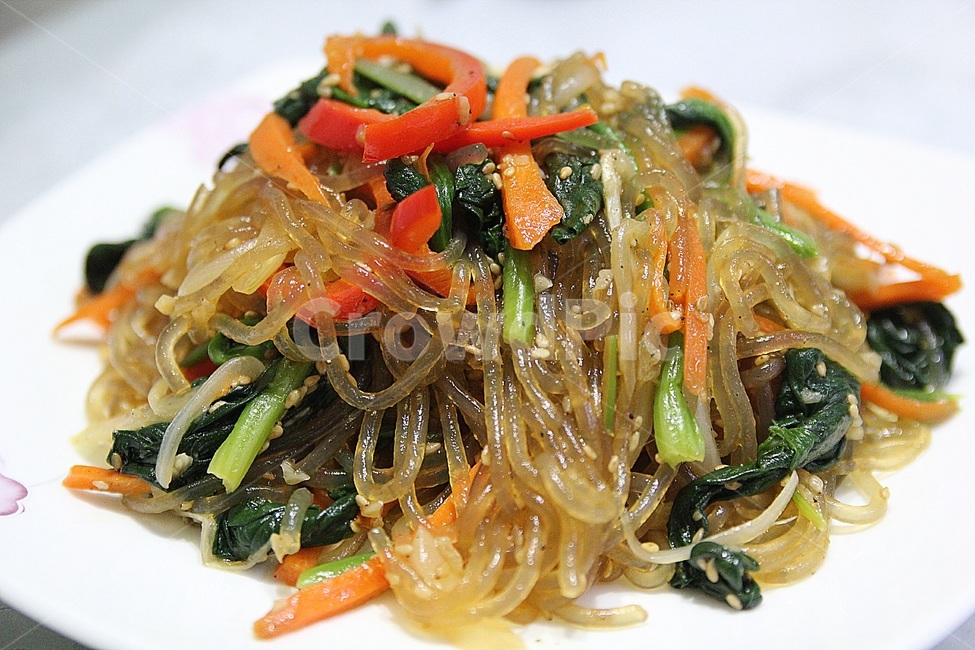 잡채,당면,당근,시금치,간장,음식,food,한국음식,전통음식,요리,면,파프리카,양파,깨소금,참기름,설탕,음식,식재료,요리,food,cook,meal,dishes,food reserves