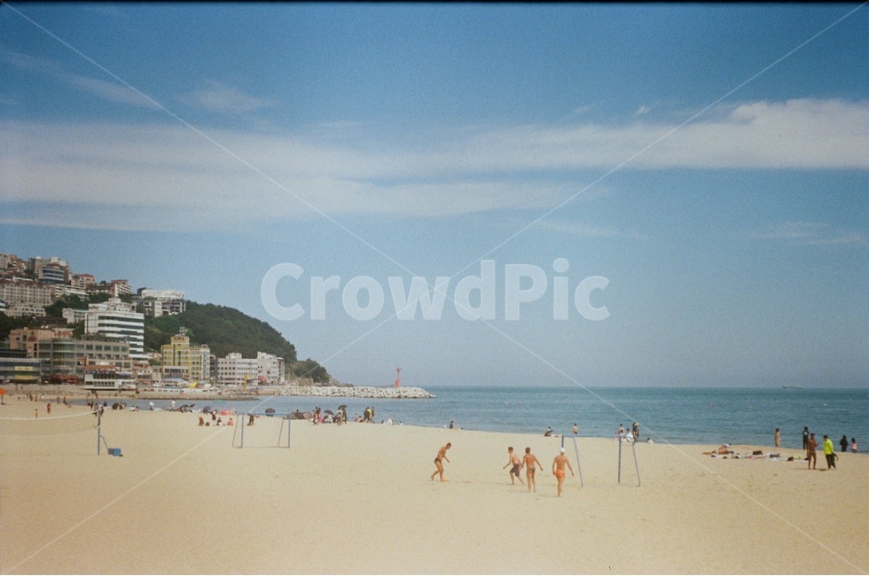 필름카메라,필름사진,해운대,감성,필름,여름,계절,summer,season,자연,풍경,nature,landscape,한국자연풍경,한국자연경관,korea nature landscape,해변,바다,beach,sea,사람들,대중,군중,other people,crowd,여행,휴가,traveling,vacation,trip,ocean,대양,outdoors,옥외,water,물,land,땅,shoreline,해안선,human,인간,person,사람