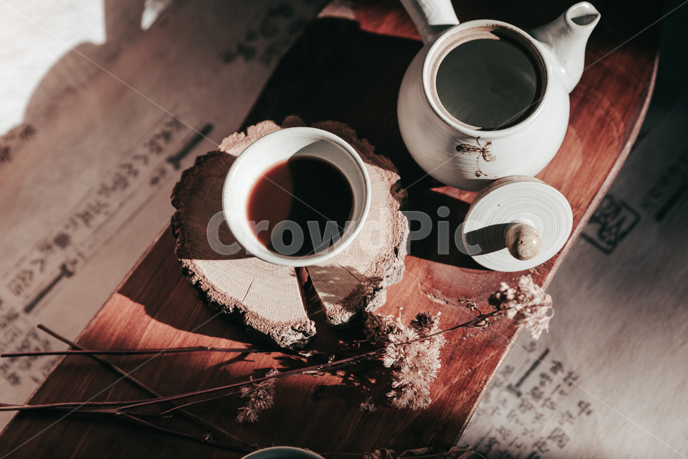 한약,전통찻잔,건강즙,전통차,약,다기세트,다도세트,전통다기,한방차,한방,한방즙,약초,건강,전통,한국차,전통방식,차,찻잔,다기,다도,동양,음료,카페,koreatea,teasets,teapot,bowl,drink,healthy,antique,ceramic,teacup,old,traditionaltea,orientaltea,healthtea,한국전통,한국문화,korean traditional,korean culture,음료수,drink,beverage,감성,sensible,feeling