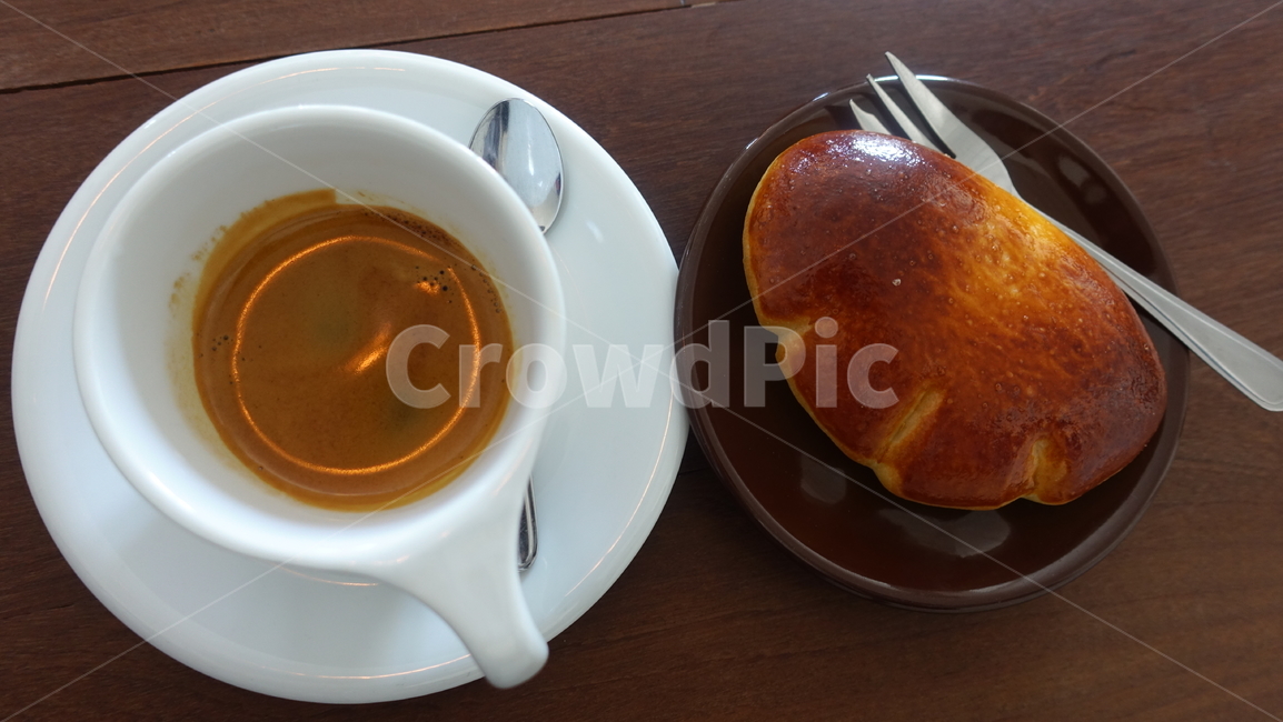 커피,coffee,크림빵,cream,bread,빵,카페,cafe