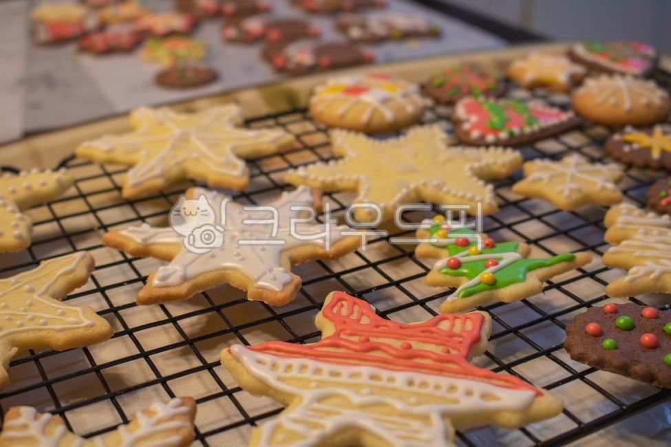 크리스마스,christmas,메리크리스마스,크리스마스쿠키,아이싱쿠키,홈메이드,쿠키,트리,크리스마스트리,겨울,연휴,holiday,merrychristmas,아이싱,로얄아이싱,홈베이킹,버터쿠키,sweets,과자,food,음식,dessert,confectionery,디저트,cake,메리크리스마스,성탄절,merry christmas,디저트,간식,후식,dessert,snack
