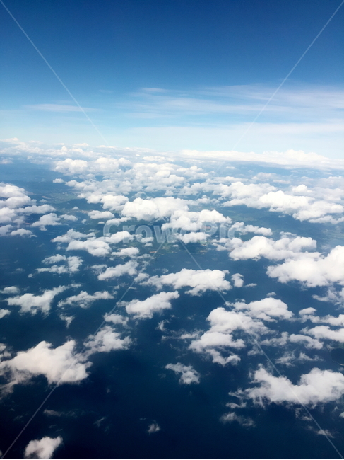 하늘,비행구름,비행,하늘위,양떼구름,자연,풍경,nature,landscape,outdoors,옥외,azure sky,푸른 하늘,sky