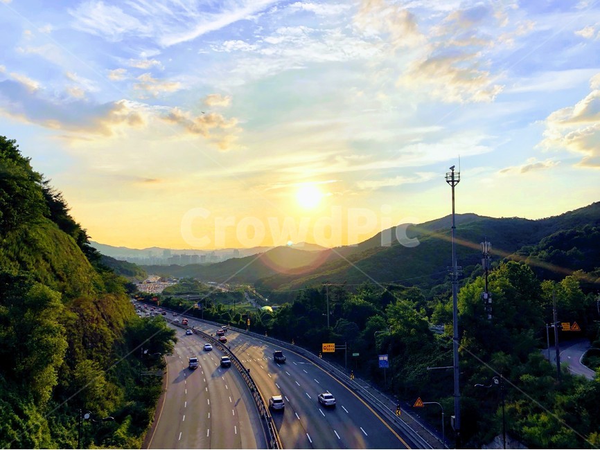 도로,하늘,구름,차,풍경,경치,교통,교통수단,traffic,transportation