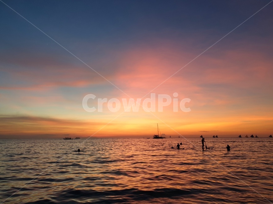 sunset,선셋,일몰,dusk,황혼,노을,붉은노을,redsky,보라카이선셋,boracaysunset,보라카이,화이트비치,boracay,beach,whitebeach,해변,자연,nature,바다,하늘,sky,해안선,여름,summer,emerald,에메랄드,여유,낭만,풍경,leisure,view,구름,cloud