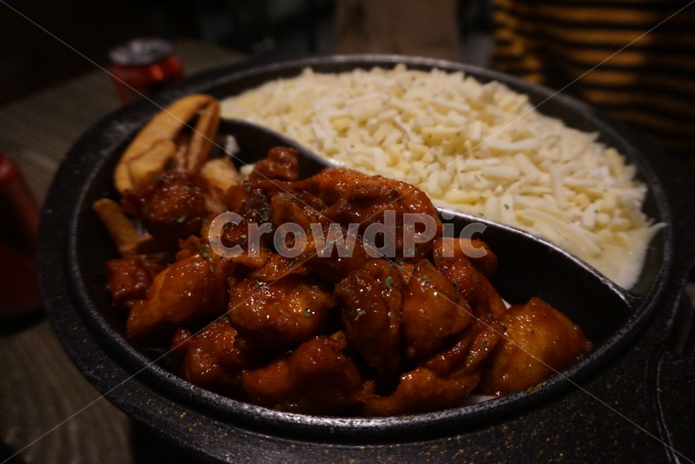 치킨,치즈,불닭,불닭치킨,포테이토,음식,야식,매운,새빨간,cheese,fire,red,potato,food,chicken,음식,식재료,요리,food,cook,meal,dishes,food reserves,한식,한국음식,한국요리,korean food,korean dishes,korean meal,korean cook