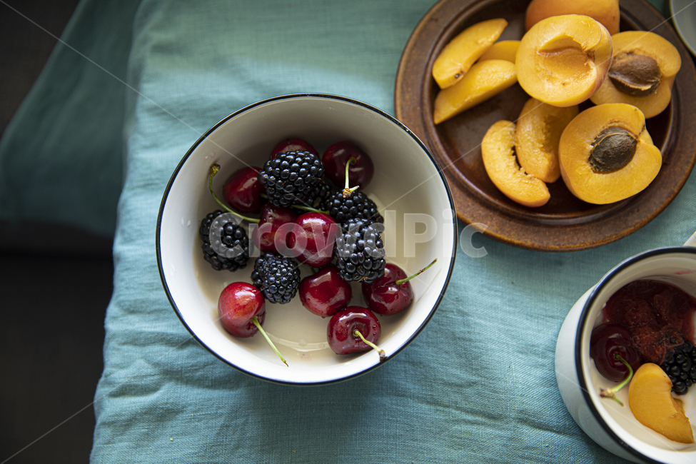 체리,블랙베리,과일,살구,fruit,여름과일,plant,식물,apricot,food,음식,produce,건강,음료,스무디,여름,음식,식재료,요리,food,cook,meal,dishes,food reserves,과일,열매,fruit