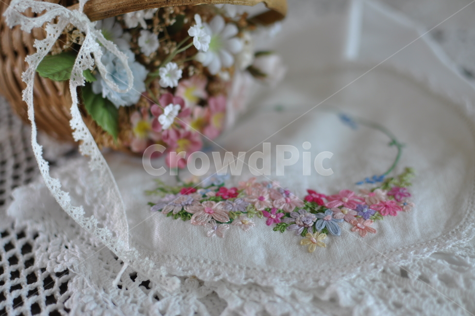 홈데코,손자수,꽃자수,봄자수,소녀감성,감성,린넨,리넨,linen,소품,인테리어소품,소품장식,자수,니들포인트,앤틱,앤틱자수,자수놓기,테이블보,테이블매트,식탁매트