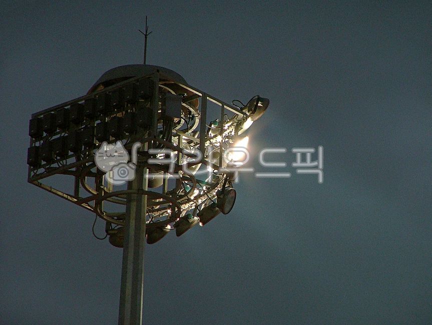 조명,조명등,불빛,운동장,경기장