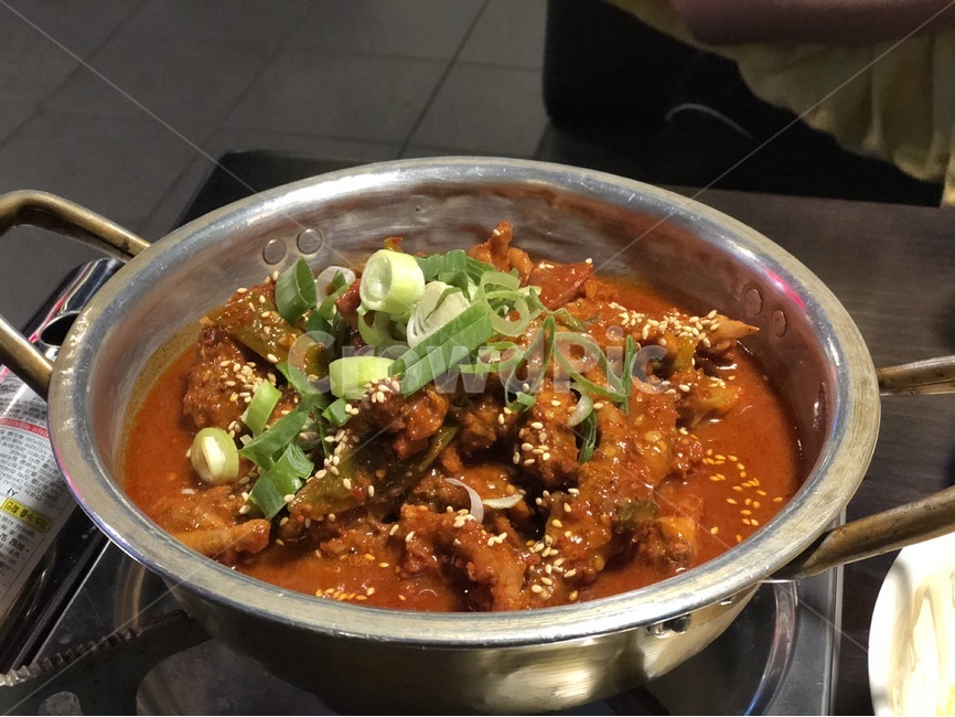 닭발,한신포차,매운음식,음식,식당,닭,음식,식재료,요리,food,cook,meal,dishes,food reserves,한식,한국음식,한국요리,korean food,korean dishes,korean meal,korean cook