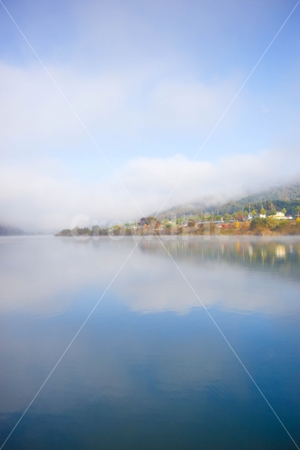 풍경,강원도,한국,화천,물안개,자연,가을,계절,fall,autumn,season,자연,풍경,nature,landscape,한국자연풍경,한국자연경관,korea nature landscape,water,물,outdoors,옥외