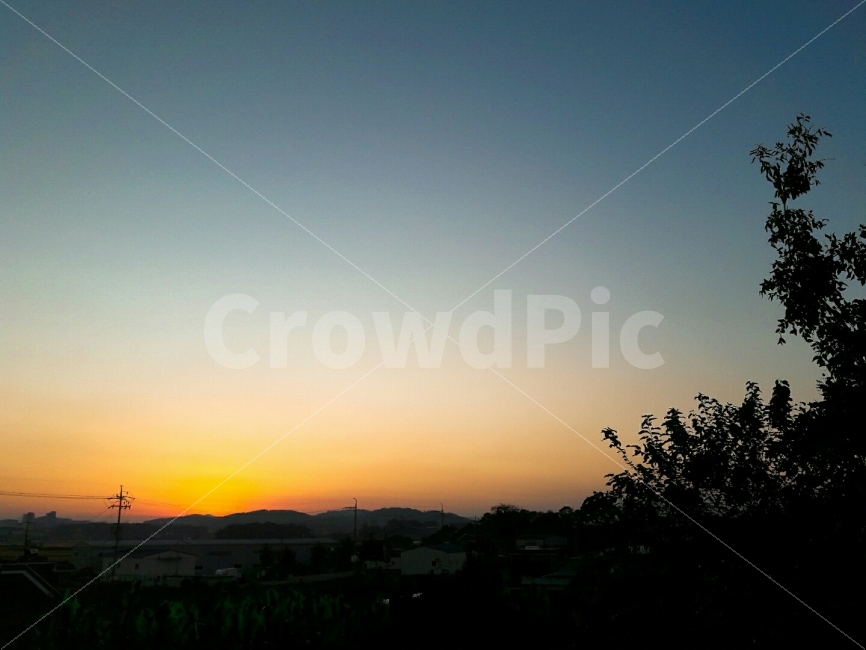 해질녘,노을빛,시골집,노출,배경화면,시골,마을,풍경,landscape,country,rural,town,실루엣,그림자,silhouette,shadow