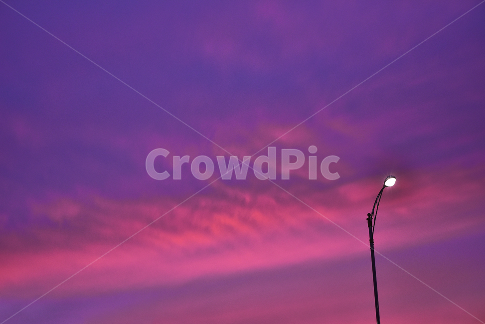 야경,감성사진,가로등,저녁무렵,땅거미,노을,석양,sunset,light,가로등썸네일streetlamp,lamppost,보라색,붉은노을,빨강색,배경,바탕,백그라운드,background,분위기,느낌,필링,색감,feeling,sensible,emotional,해질녘,purple,violet,red,야경,밤,풍경,nightscape,night,landscape