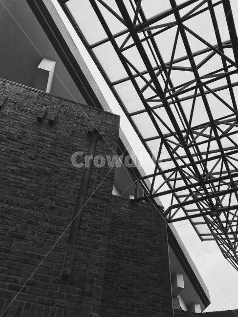 춘천,여름,철,벽,벽돌,흑백,모노톤,monochrome,black and white,건축물,건물외관,exterior,building,structure,architecture,construction