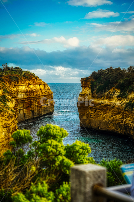 그레이트오션로드,멜번,melbourne,greatoceanroad,섬,island,outdoors,옥외,nature,자연,sea,대양,ocean,물,water,바다,shoreline,land,나라,coast,연안,낭떠러지,cliff,해안선,호주,australia