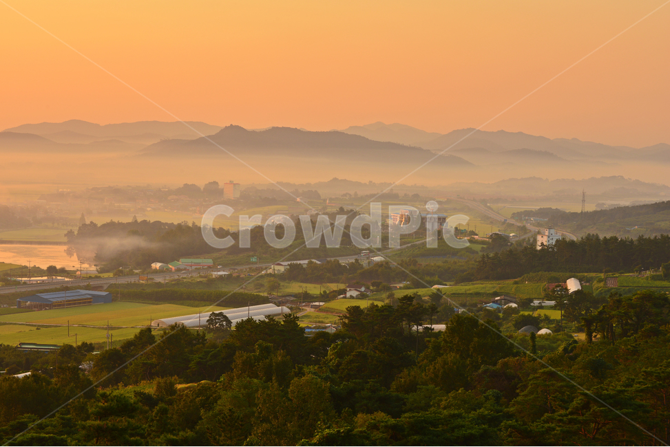 outdoors,옥외,landscape,nature,자연,scenery,sky,하늘,dawn,새벽,redsky,붉은하늘,weather,날씨,함평,밀재,밀재일출,아침,운해,여명,해돋이,경치,경관,풍경,농촌,농업,농경,농사,경작,자연,풍경,nature,landscape,한국자연풍경,한국자연경관,korea nature landscape
