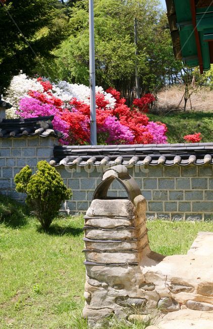 korea,ancient architecture,Korean sentiment,tile,Chimney,fence,building