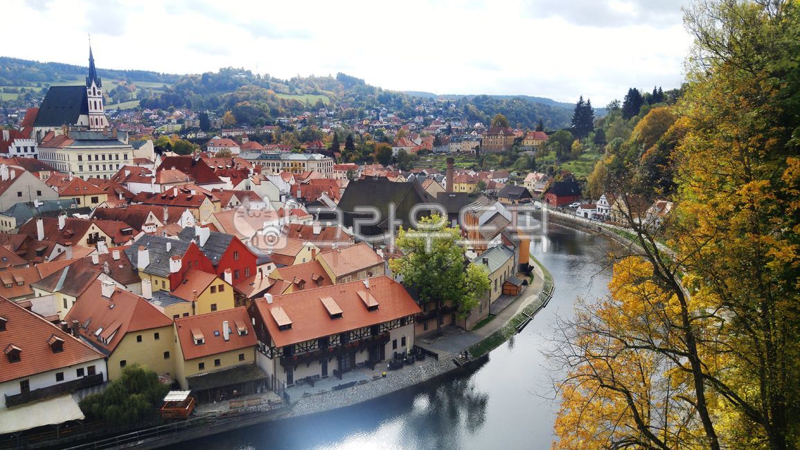 roof,Village view,city,house,ceskykrumlov,Czech Republic,medieval village,czechrepublic,european village,sight,cityscape,red roof,river,Cesky Krumlov