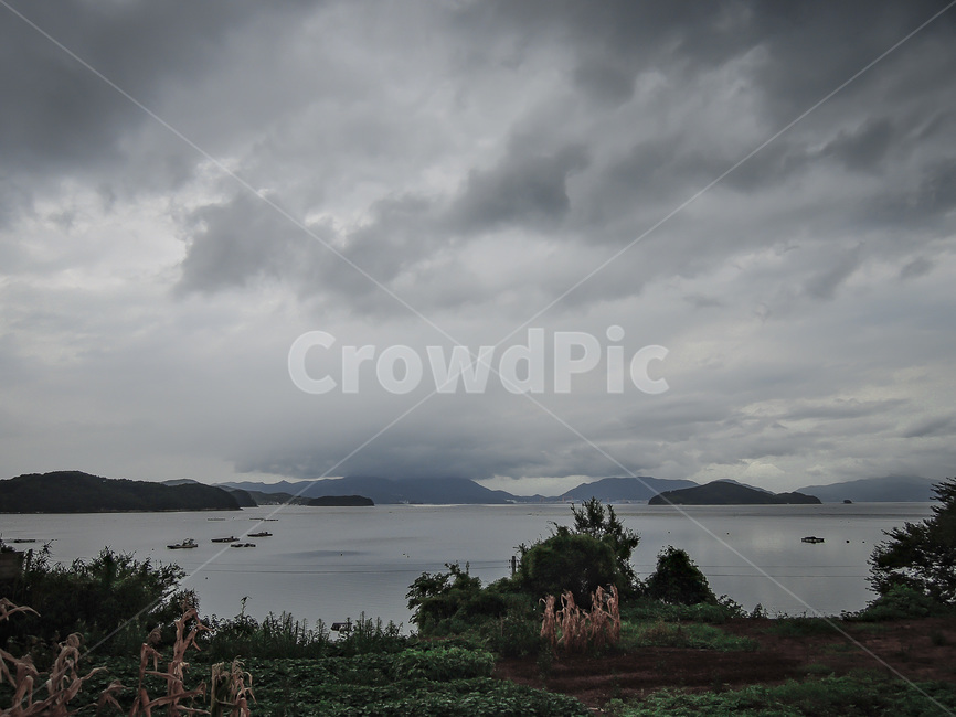 남해바다,하늘,구름,섬,흐린날씨,자연,풍경,nature,landscape,land,땅,outdoors,옥외,water,물,sea,바다,ocean,대양,shoreline,해안선,coast,연안