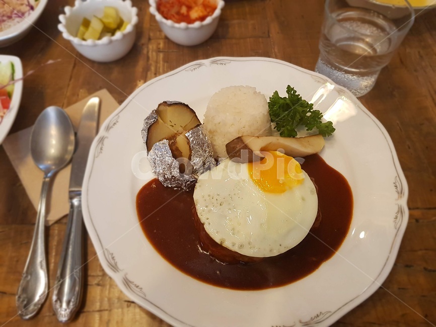 한국,함박스테이크,음식,계란,요리,맛집,cook,food,egg,steak,음식,식재료,요리,food,cook,meal,dishes,food reserves