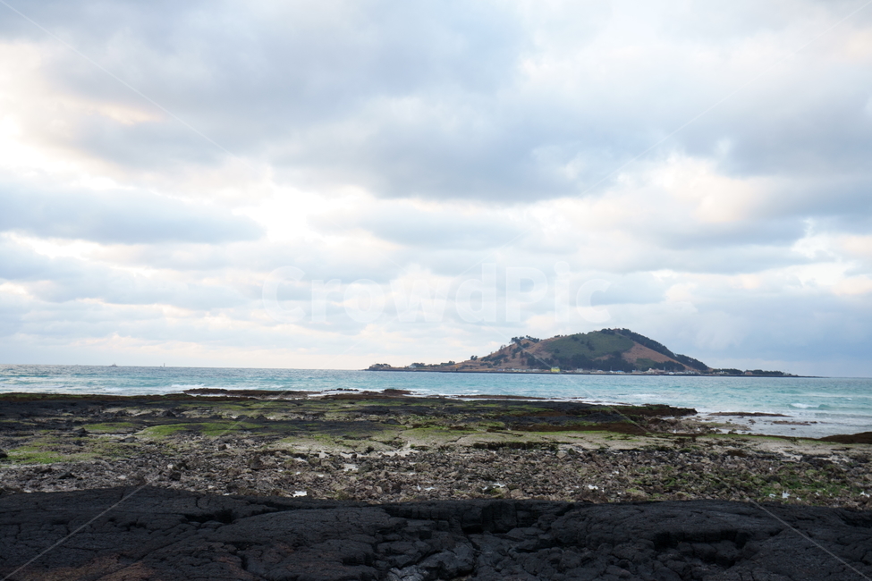 협재해수욕장,제주도,협재,흐린바다,겨울바다,자연,jejuisland,gloomysky,sky,nature,cloudy,sea,wintersea,coast,beach,shore