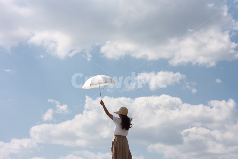 자연,풍경,구름,감성,감성사진,우산,모자,하늘,nature,cloud,photo,sky,umbrella,weather,사람,인물,인간,human,person,여성,여자,woman,female,lady,감성,sensible,feeling