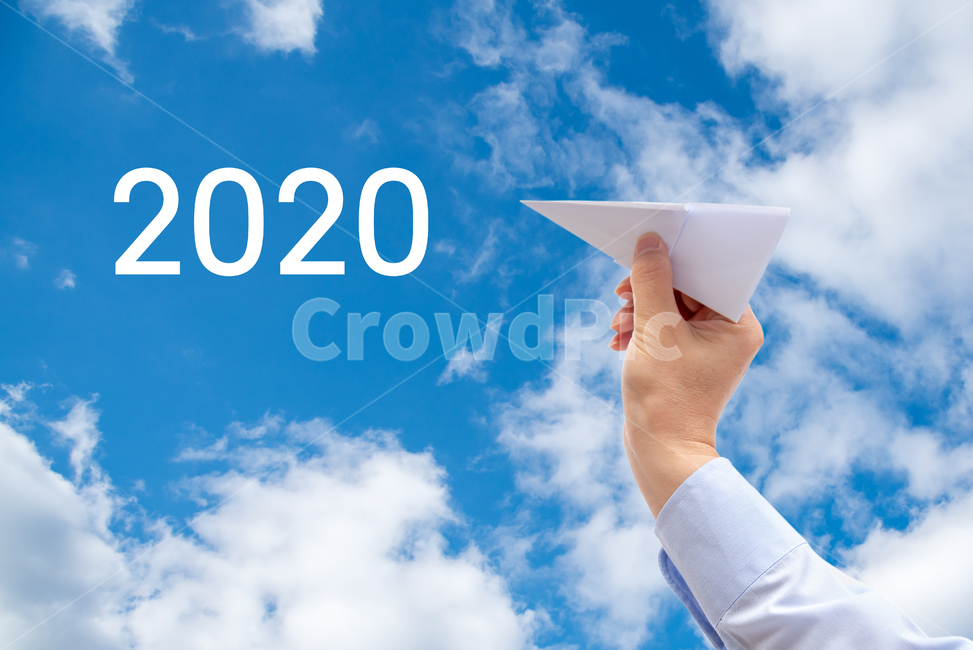 2020,2020년,새해,신년,하늘,비행기,비즈니스맨,종이접기,손,비즈니스,배경,종이비행기,비지니스맨,구름,성공,개념,컨셉,콘셉트,희망,소망,비행,창공,꿈,종이,손동작,핸드모션,날다,남자,성인,푸른,파란,여백,공간,카피,스페이스,카피스페이스,와이셔츠,오른손,기업인,직장인,비지니스,연출,컨셉,콘셉,direction,concept