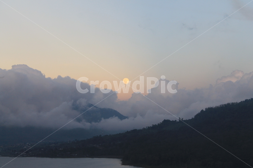 인도네시아,발리,와나기리,바윤,호수,달,구름,indonesia,bali,wanagiri,lake,bayun,moon,cloud,clouds,nature,자연,자연,풍경,nature,landscape,outdoors,옥외