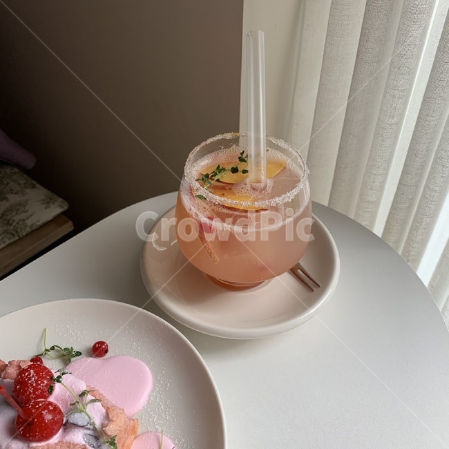 쉬폰,복숭아,소다,체리,체리케이크,음료,케이크,오렌지,과일,핑크,과일소다,디저트