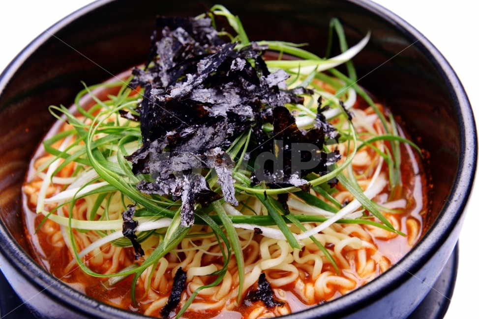 음식,한식,라면,파,김,food,koreanfood,Welshonion,laver,ramen,instantnoodles,noodles,음식,식재료,요리,food,cook,meal,dishes,food reserves,면류,면요리,noodles,한식,한국음식,한국요리,korean food,korean dishes,korean meal,korean cook,누끼,remove background