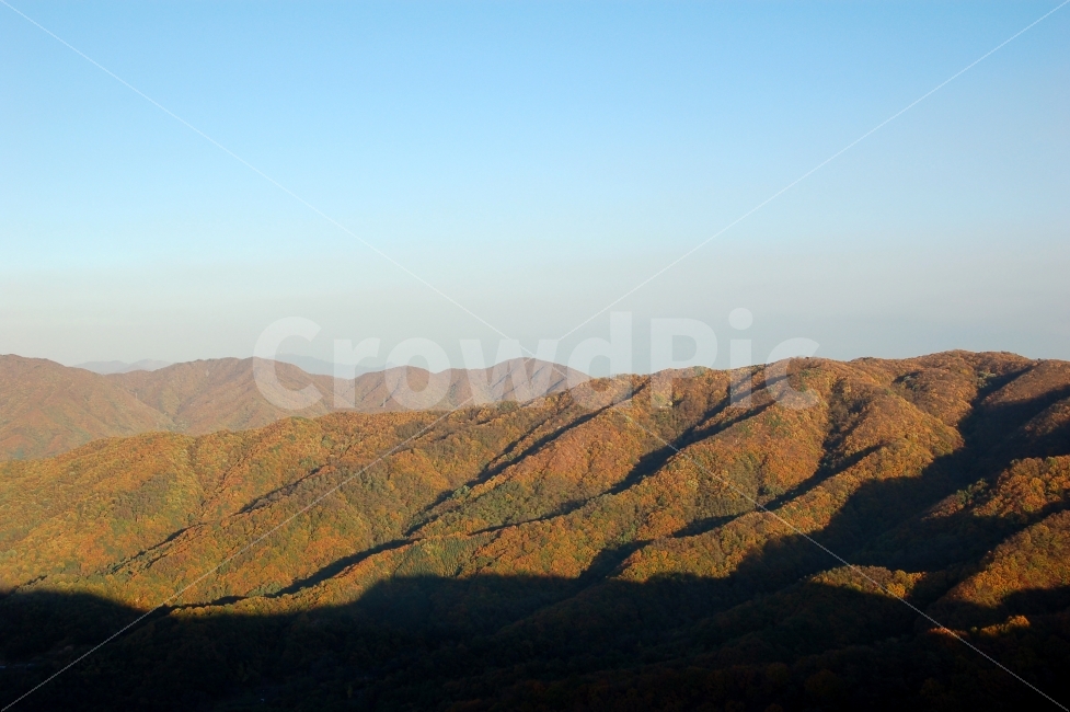 산,자연,풍경,능선,산능선,산등성이,스카이라인,산맥,하늘,맑음,해질녘,가을,계절,fall,autumn,season,자연,풍경,nature,landscape,한국자연풍경,한국자연경관,korea nature landscape,outdoors,옥외,mountain,mountain range